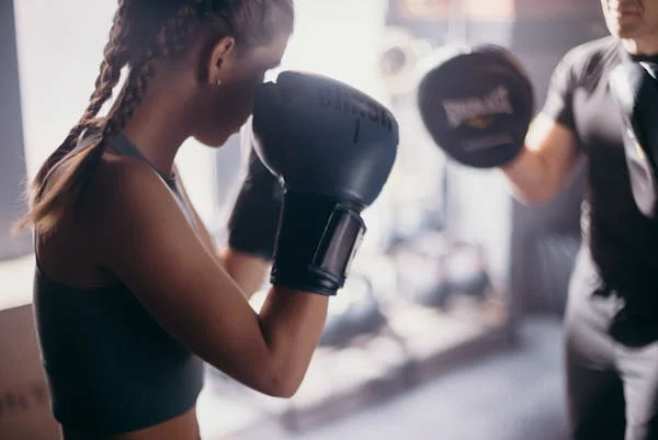 Sportieve date ideeën kickboksen