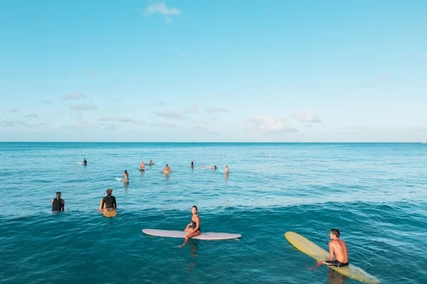 Sportieve date ideeën paddleboarding
